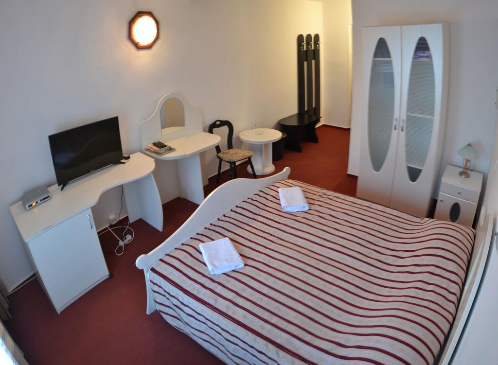 Hotel Marion Padurea Rotunda*** Reghin Quarto foto
